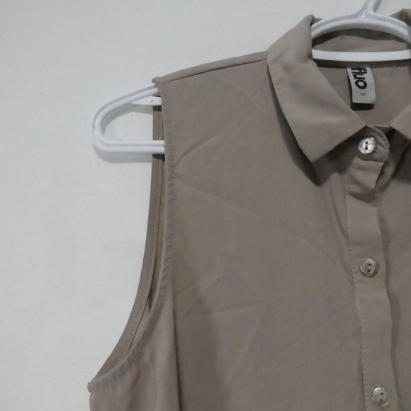 FLUO | small | Sleeveless High-Low Collared Blouse | Made In USA - Picture 3 of 15